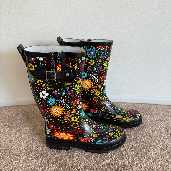 Western Chief Black Floral Rain Boots - Picture 3 of 5